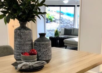 Centrepiece for Your Dining Table